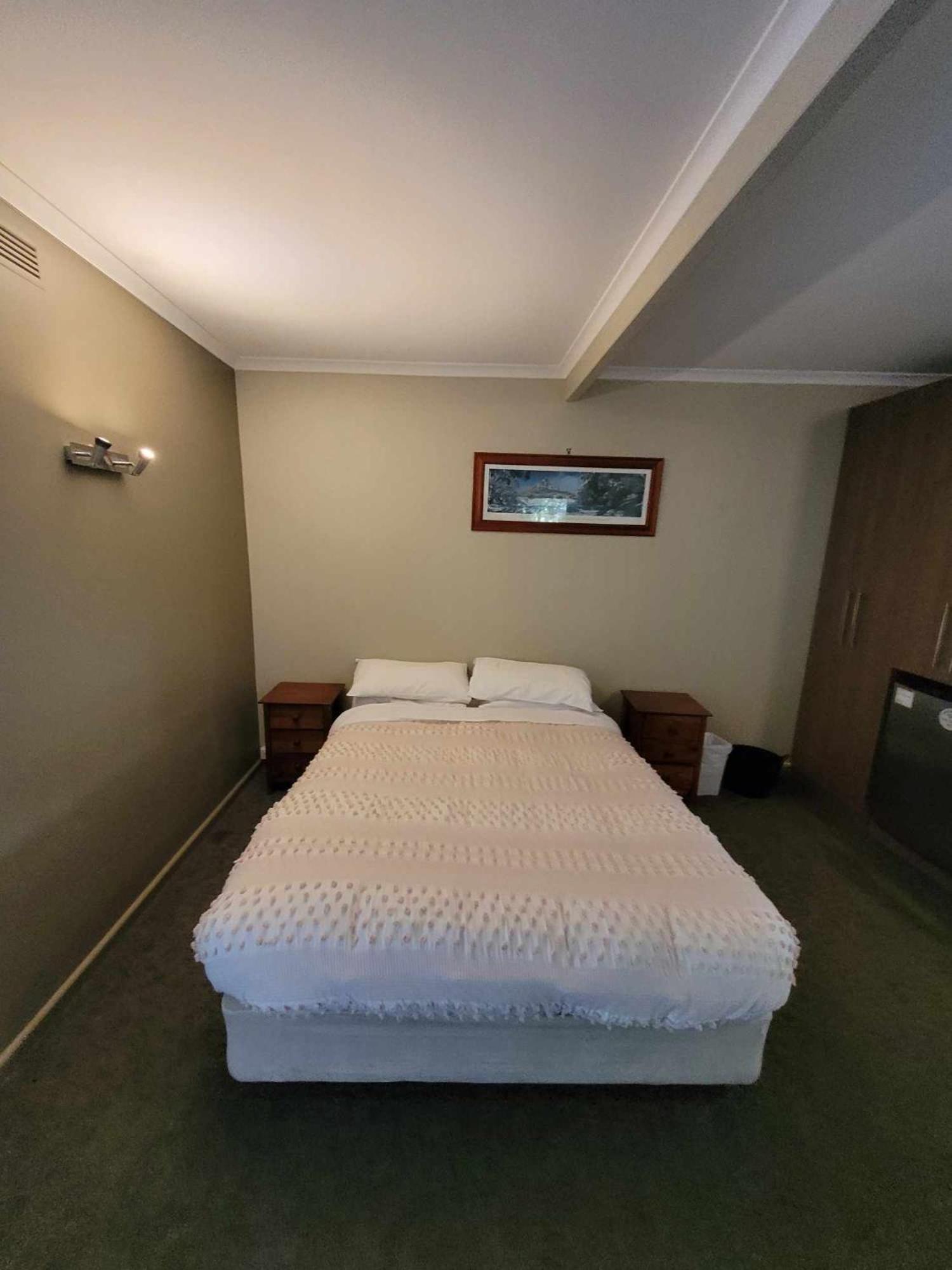 The Bright Motor Inn Экстерьер фото