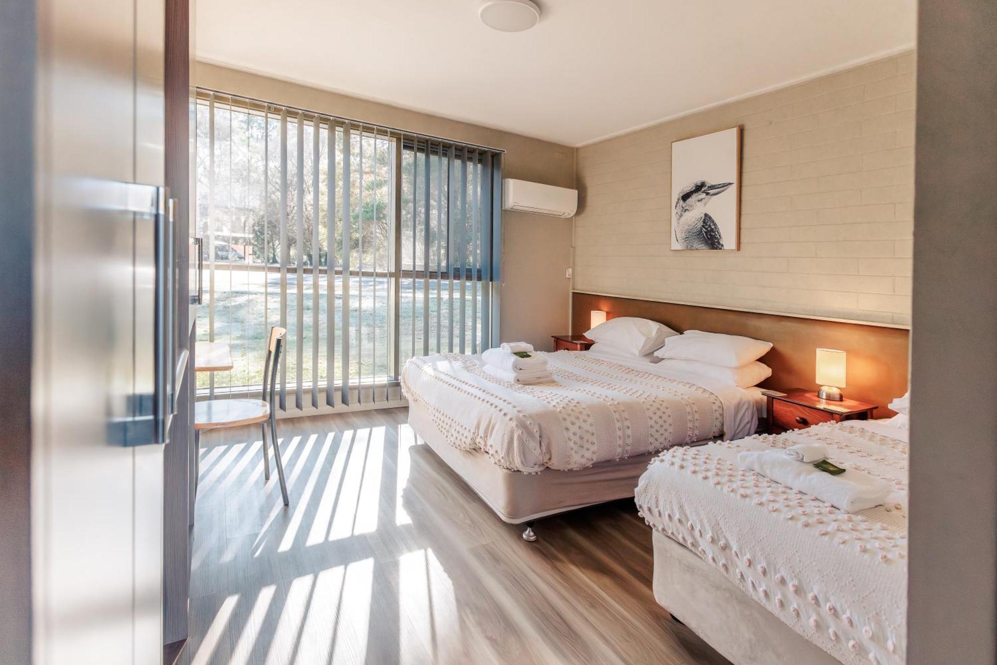 The Bright Motor Inn Экстерьер фото