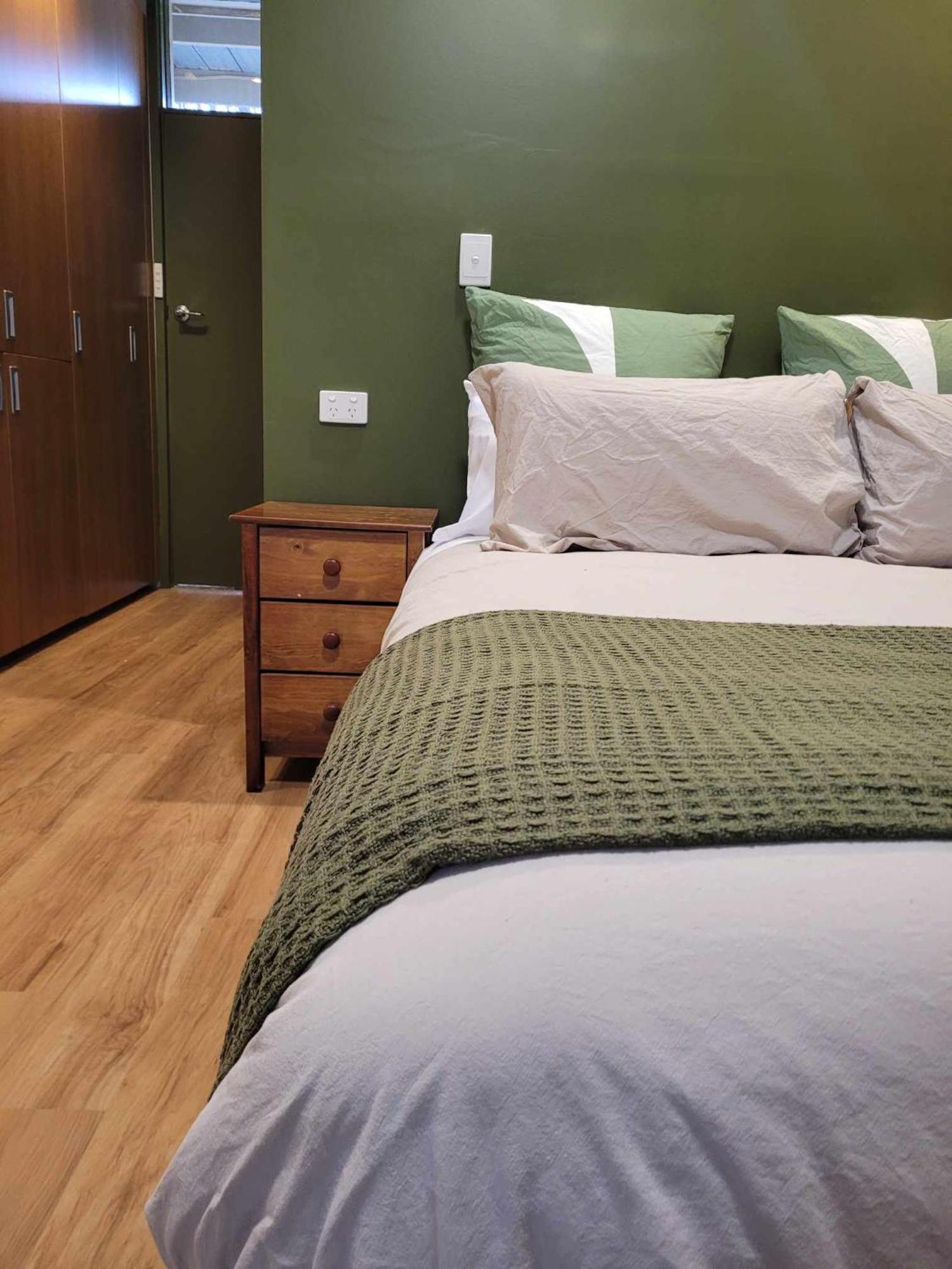 The Bright Motor Inn Экстерьер фото