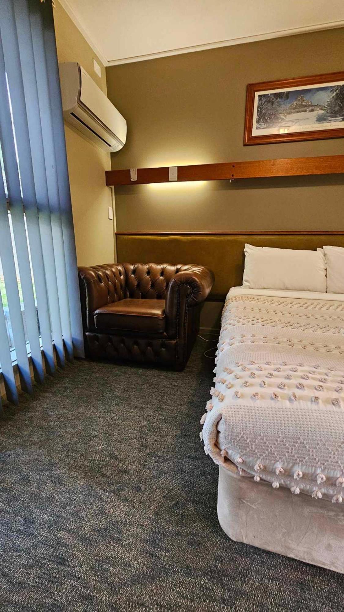 The Bright Motor Inn Экстерьер фото