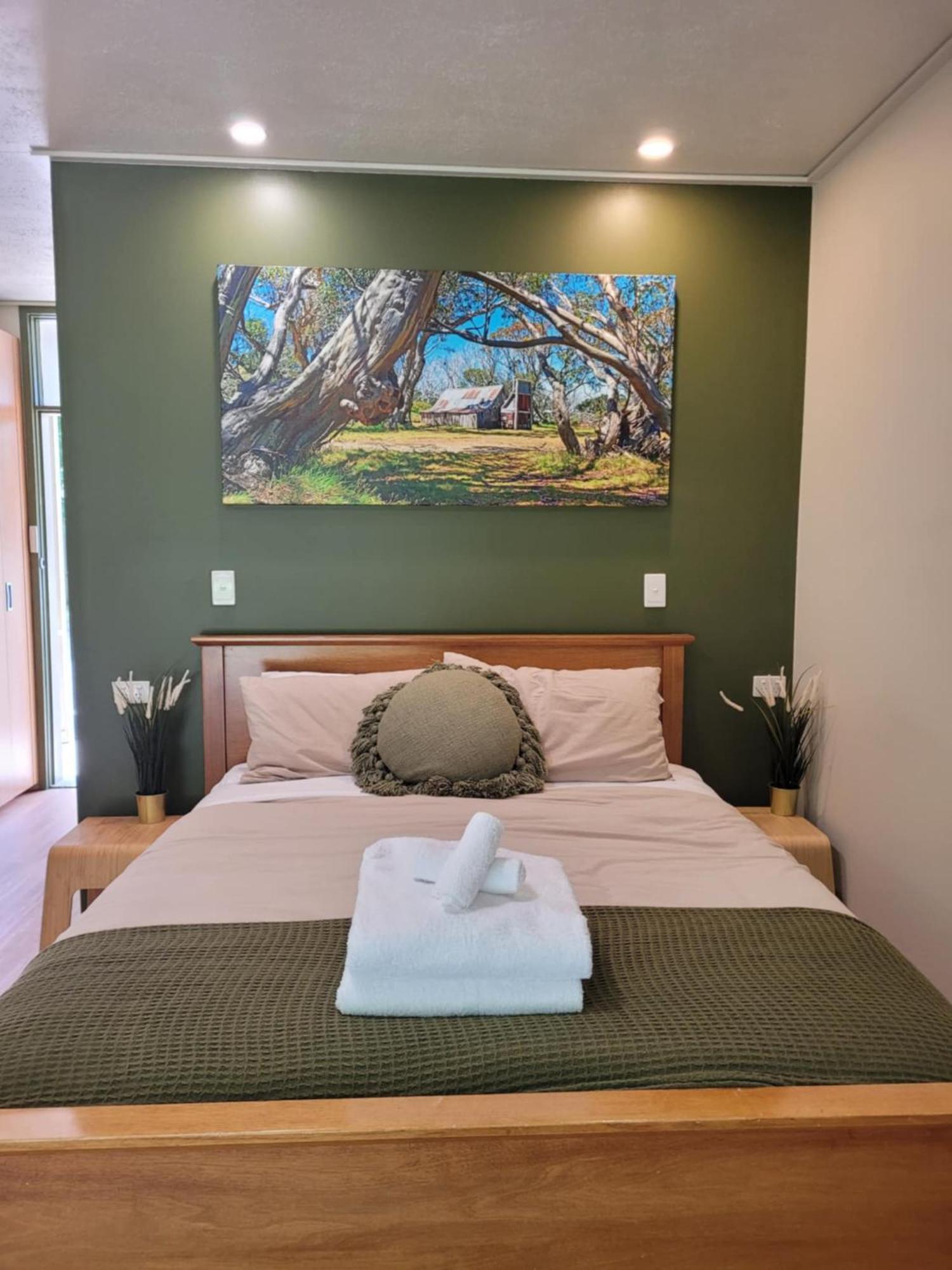 The Bright Motor Inn Экстерьер фото